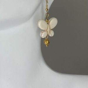 گوشواره پروانه سنگی