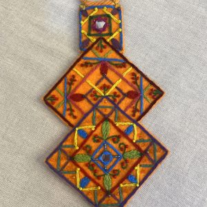 گردنبند گلدوزی نارنجی