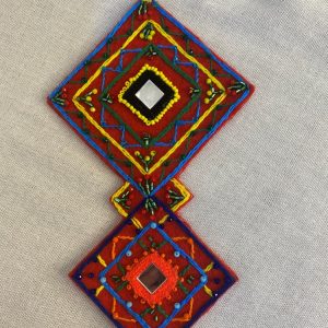 گردنبند گلدوزی قرمز