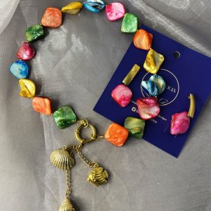 ست گردنبند و گوشواره صدف رنگی