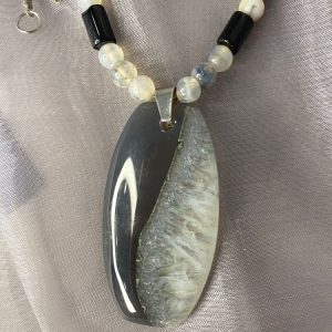 گردنبند مردانه عقیق